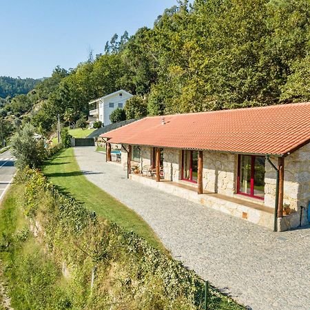 Assento Do Cavado By House And People Villa Valdosende Exterior photo