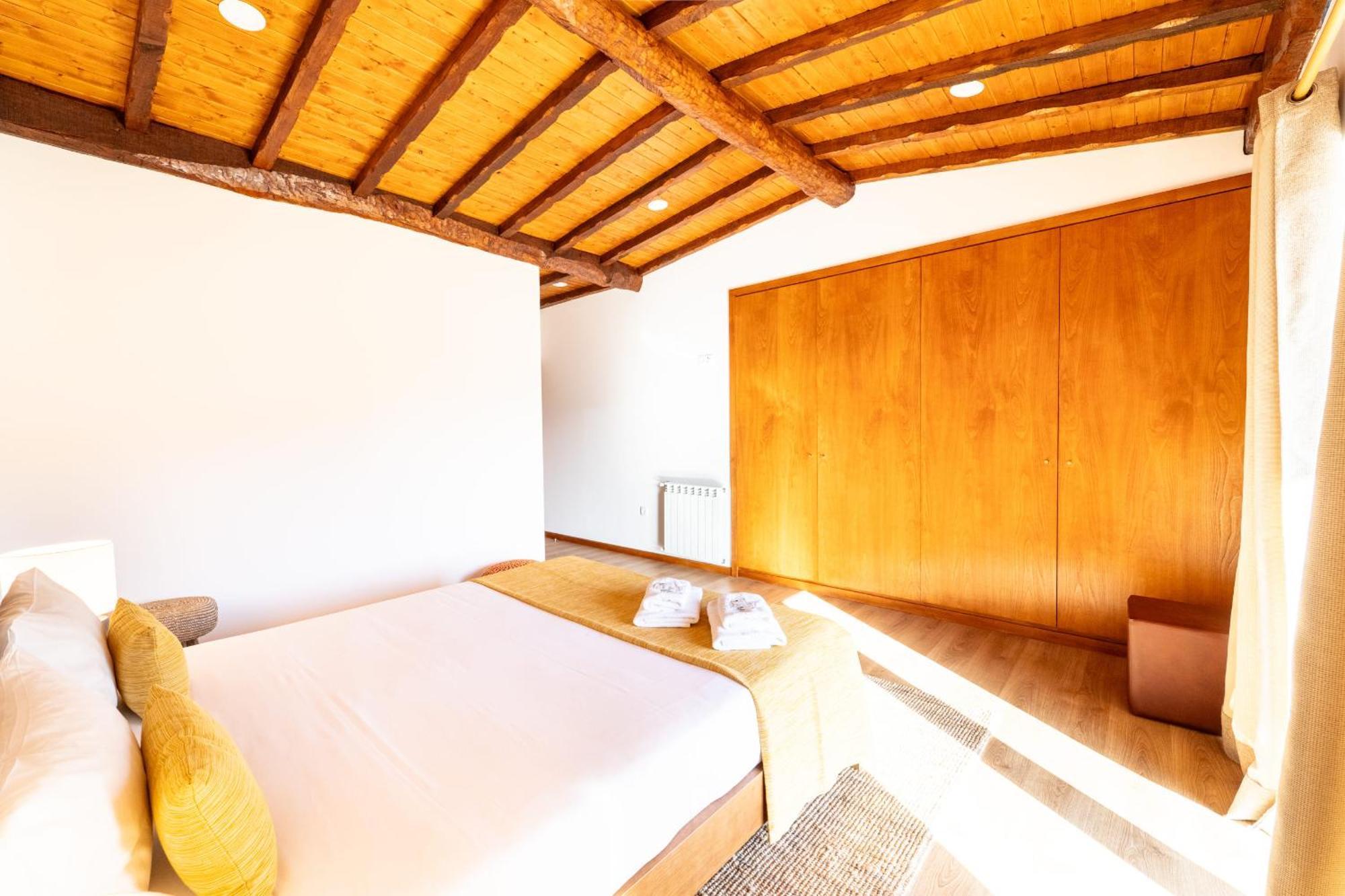Assento Do Cavado By House And People Villa Valdosende Exterior photo